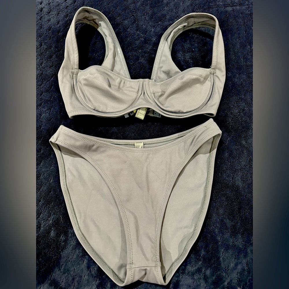 SKIMS gunmetal 2 piece bikini Set!